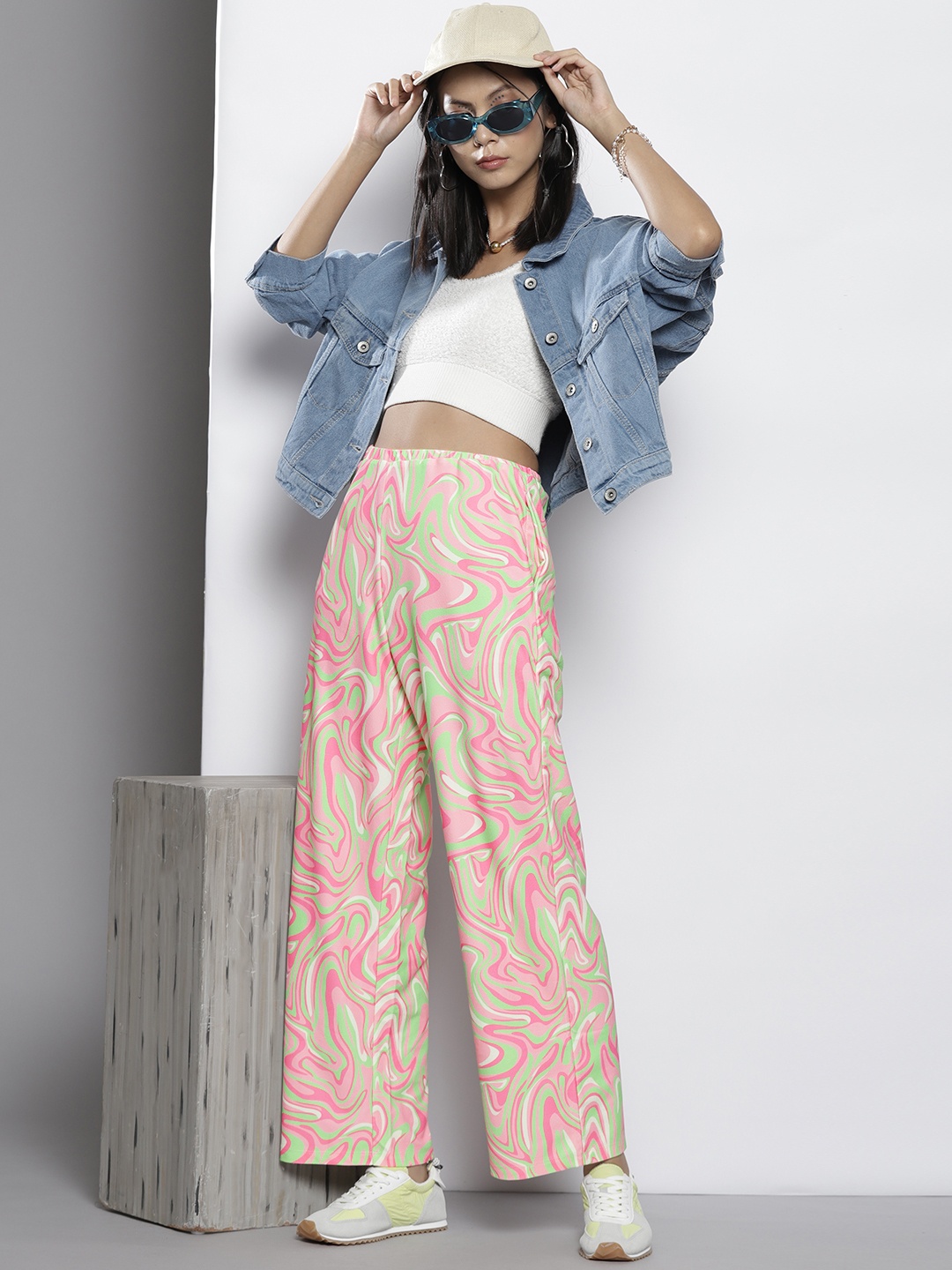 

SASSAFRAS Women Pink Printed Track Pants