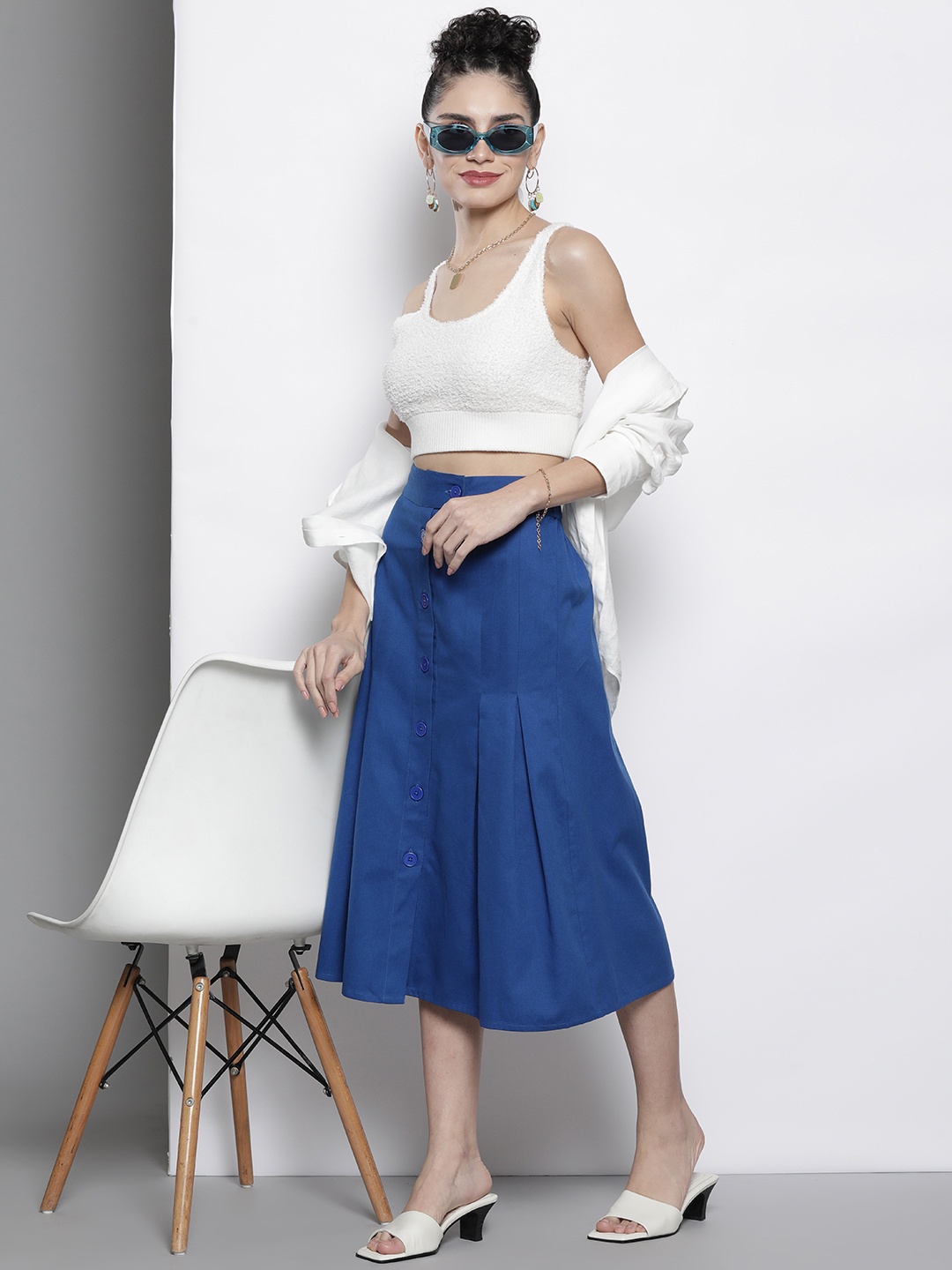 

SASSAFRAS Blue Solid Blue Pure Cotton Twill Front Button Pleated Skirt