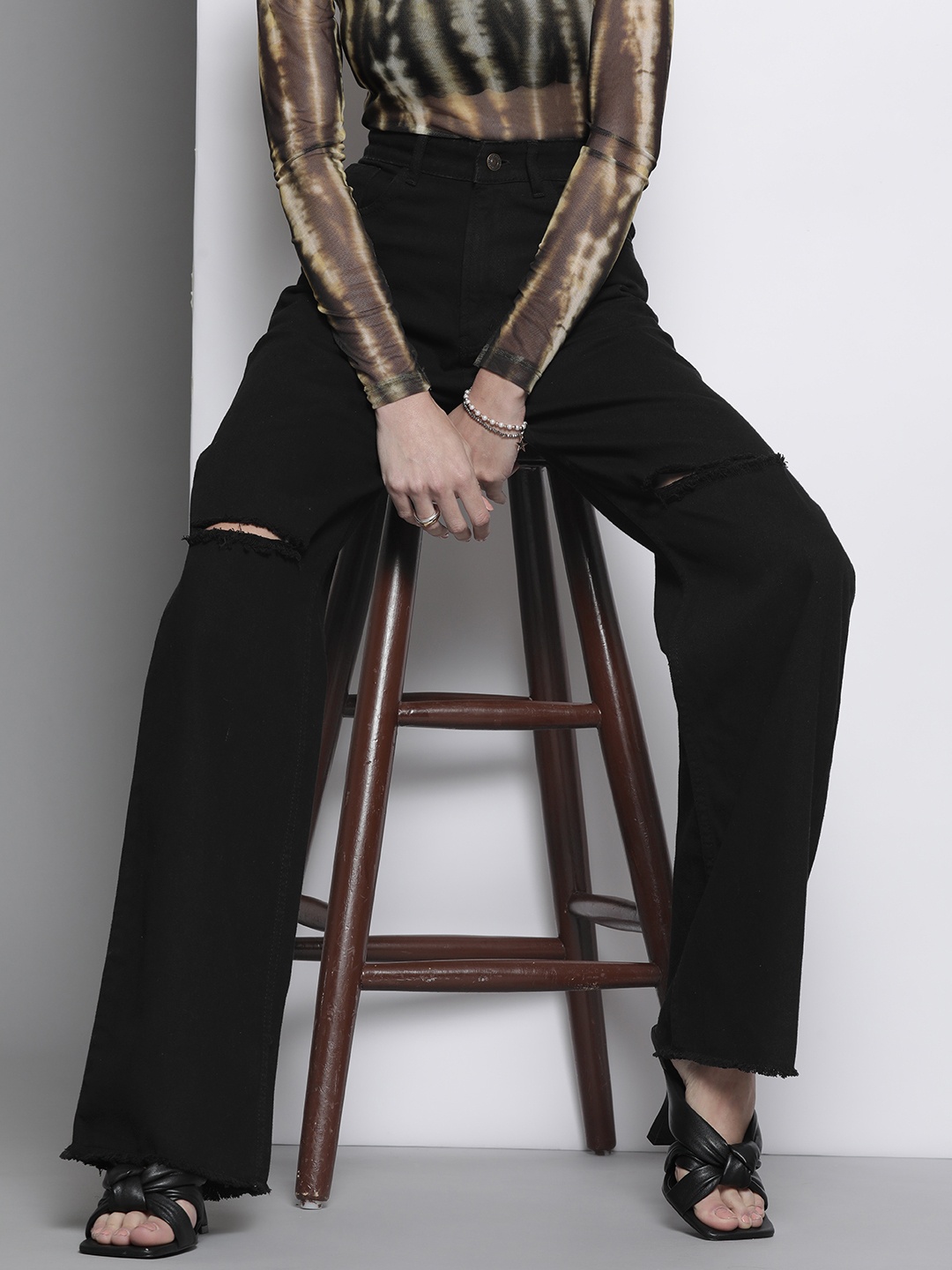 

SASSAFRAS Black Comfort Straight Fit High-Rise Cotton Slash Knee Jeans