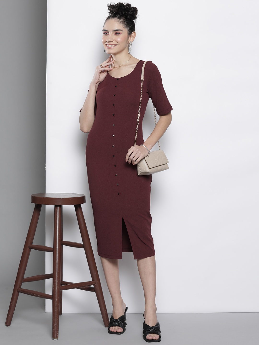 

SASSAFRAS Burgundy Bodycon Midi Dress With Side Slit