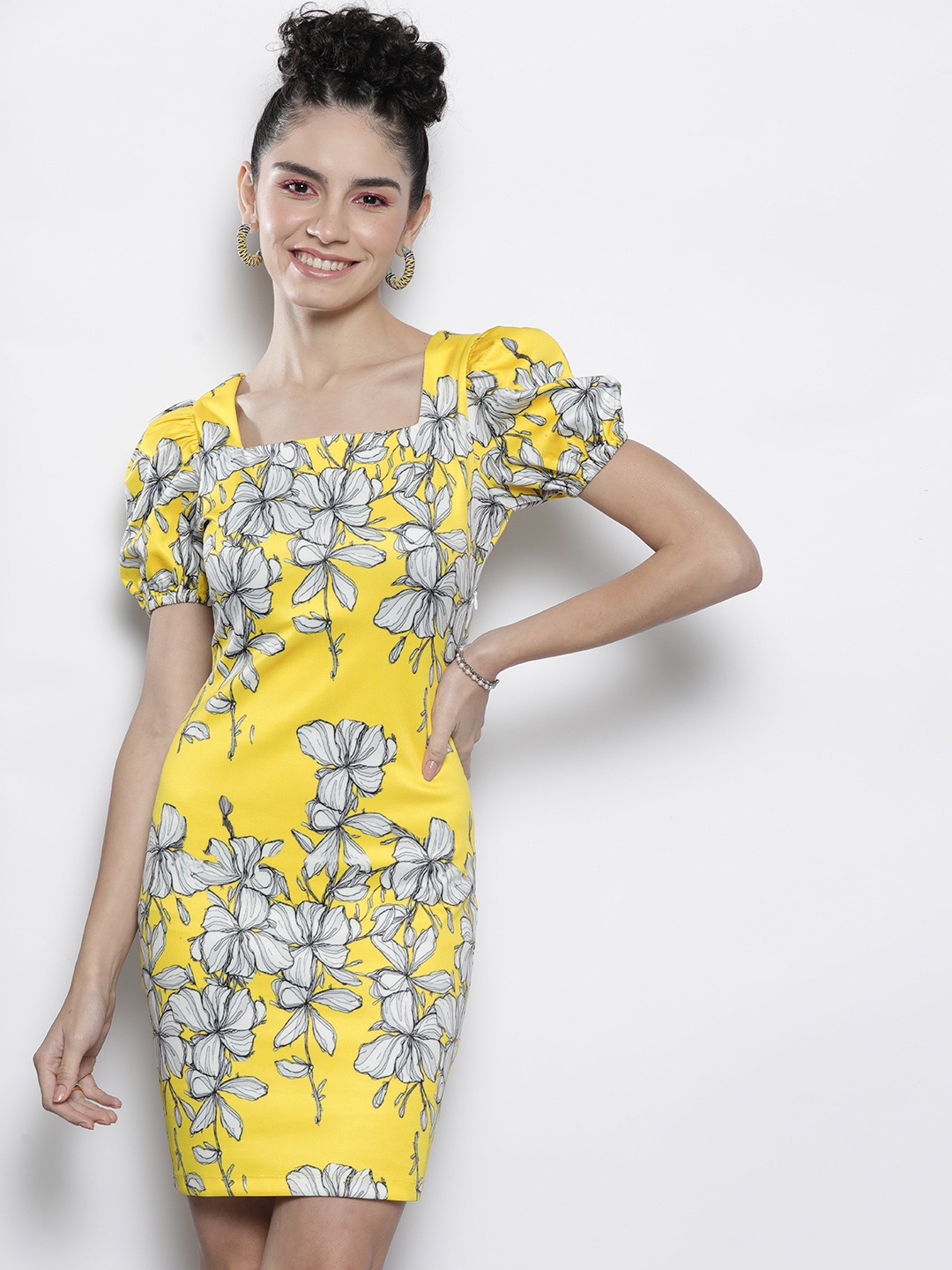 

SASSAFRAS Yellow & White Floral Scuba Bodycon Dress