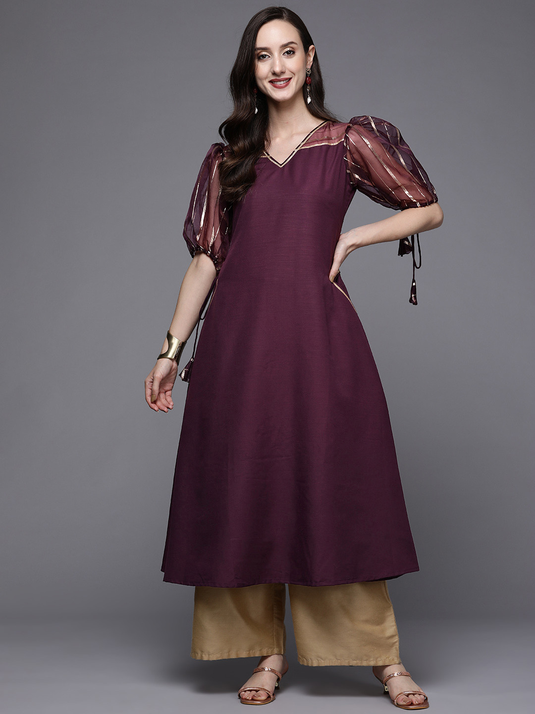 

MASSTANI BY INDDUS Women Burgundy Solid Gotta Patti Kurta