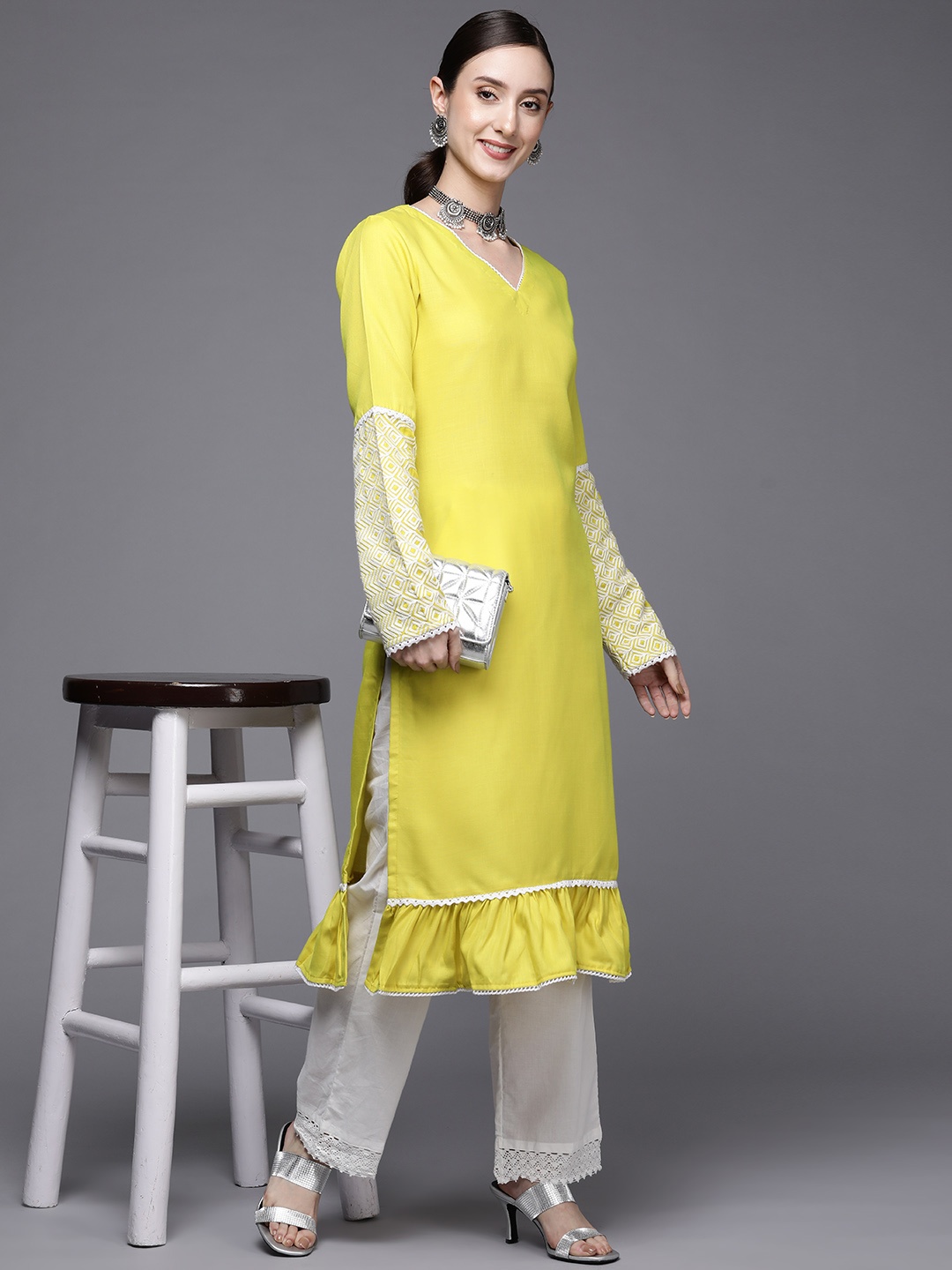 

MASSTANI BY INDDUS Women Lime Green Thread Work Kurta