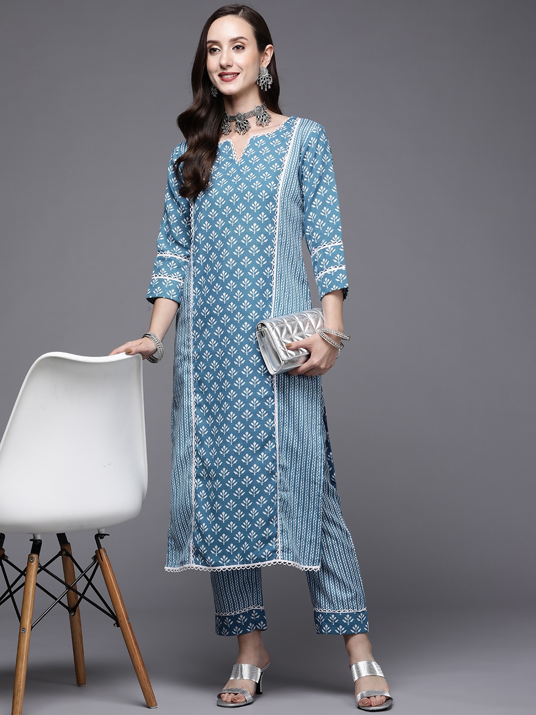 

MASSTANI BY INDDUS Women Blue Ethnic Motifs Printed Kurta with Trousers