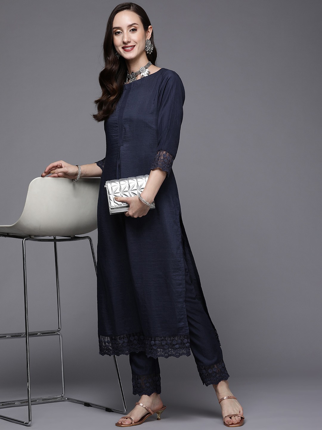 

MASSTANI BY INDDUS Women Navy Blue Thread Work Kurta with Trousers