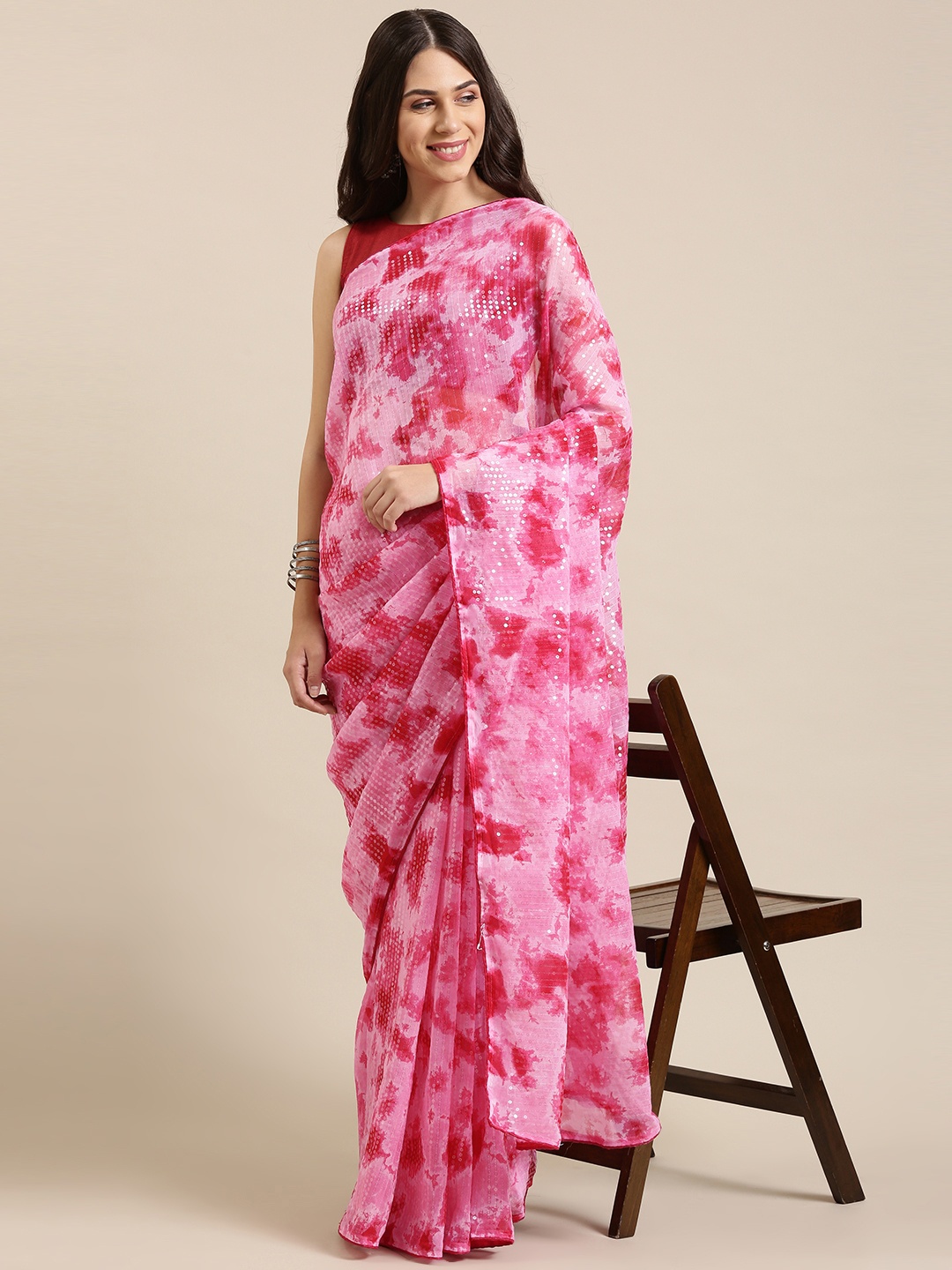 

VASTRANAND Pink Tie and Dye Sequinned Saree