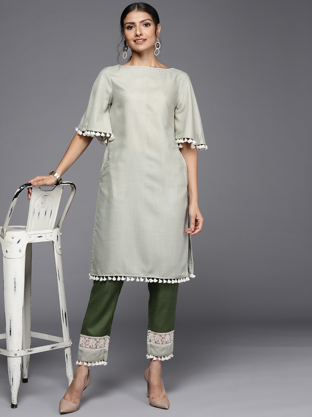 

MASSTANI BY INDDUS Women Green Solid Kurta with Trousers