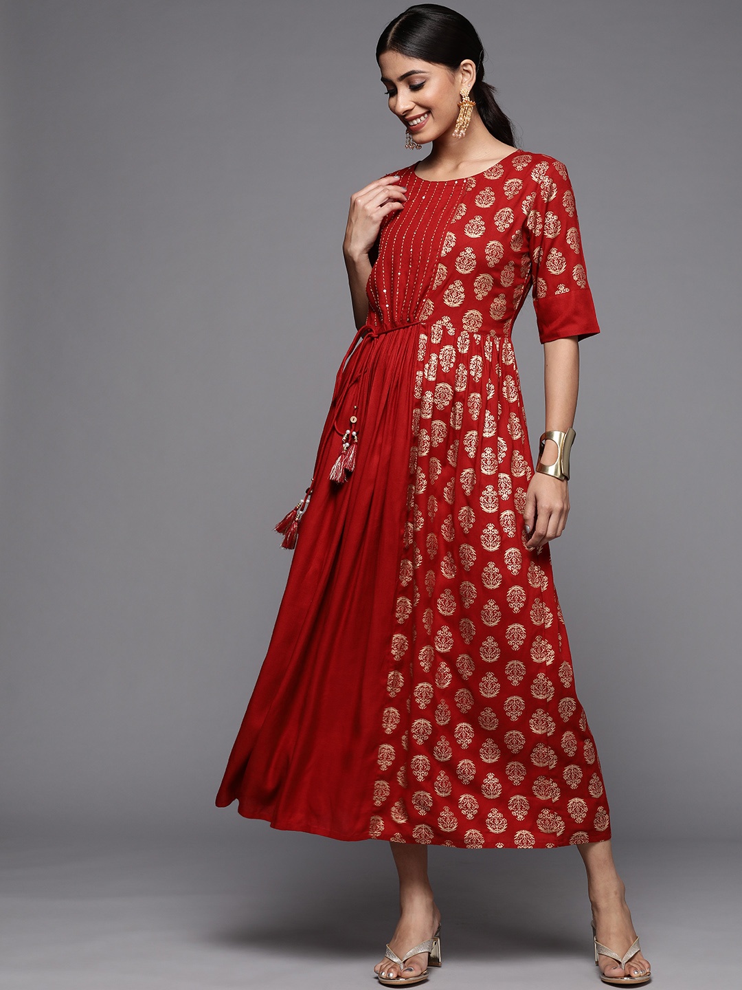 

Varanga Red & Gold-Toned Floral Maxi Dress