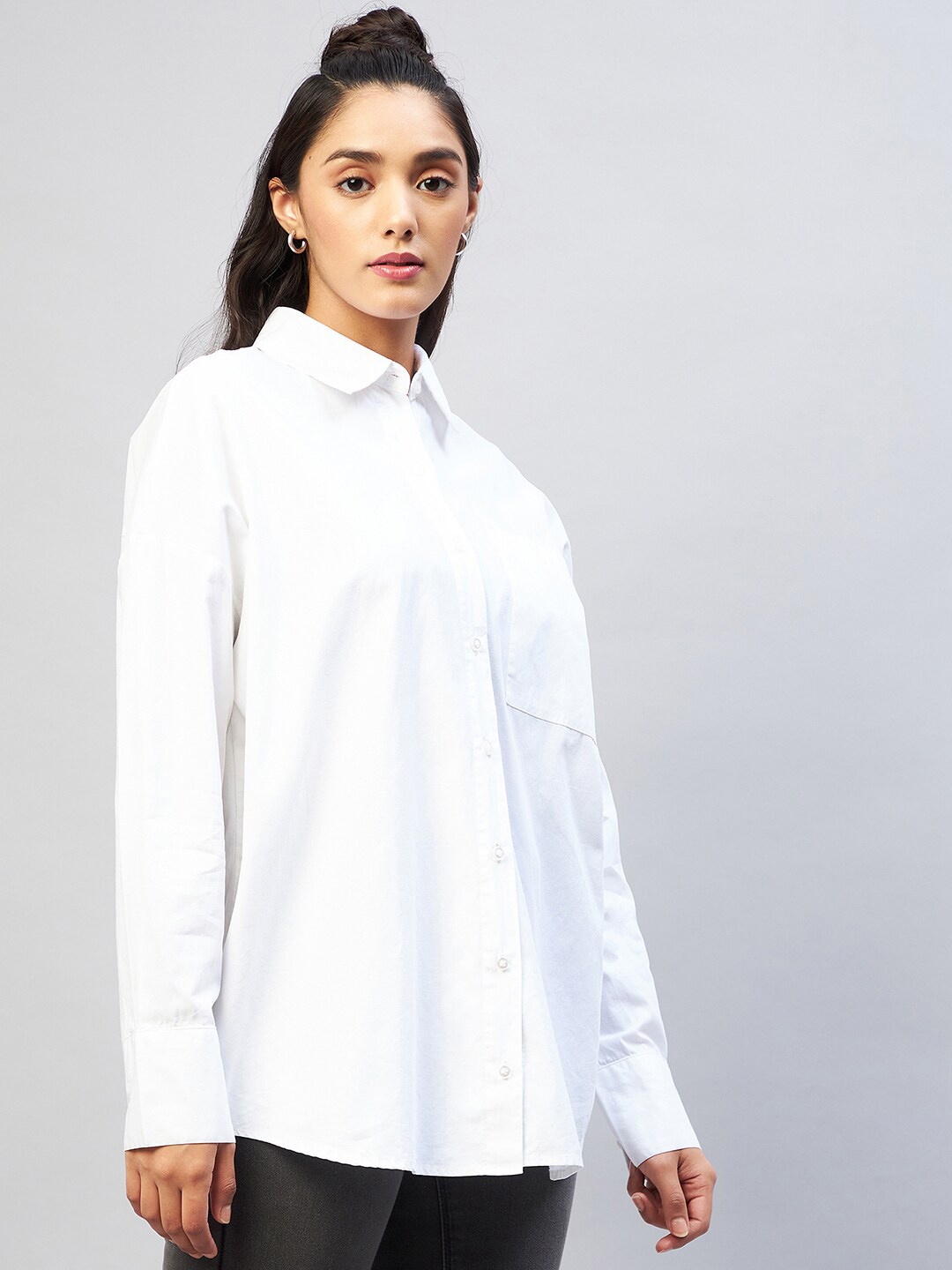 

CHIMPAAANZEE Women White Oversized Casual Shirt