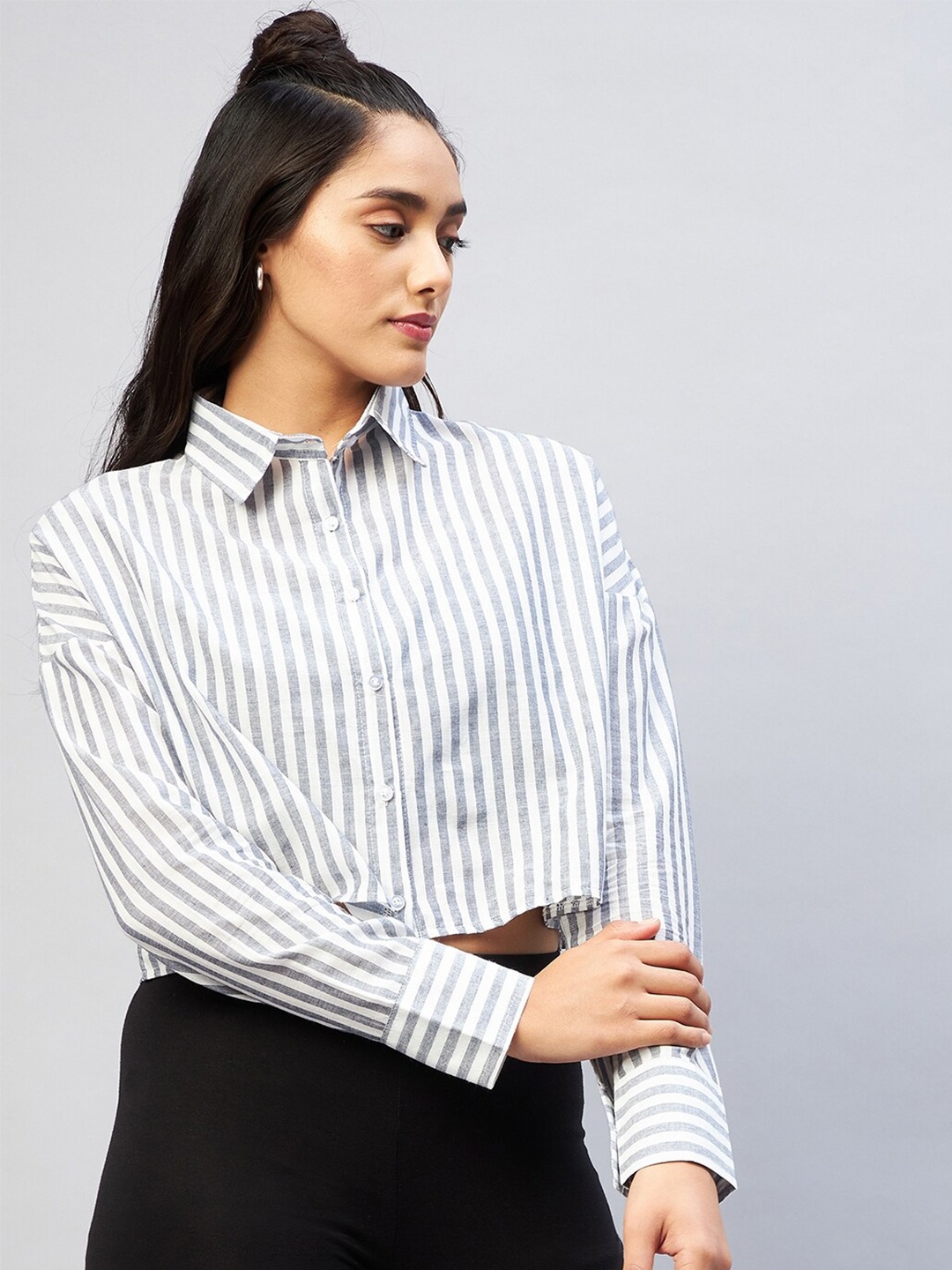 

CHIMPAAANZEE Women Black Oversized Regular Fit Striped Casual Shirt