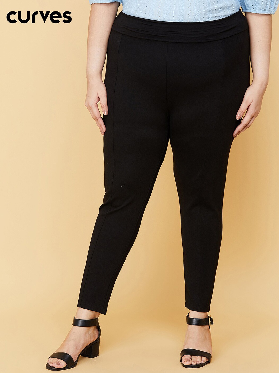 

max Women Plus Size Black Solid Treggings