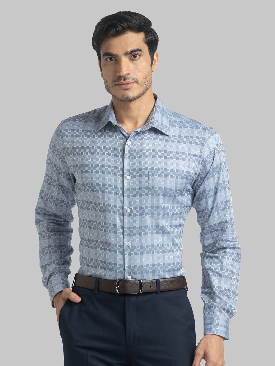 

Raymond Men Grey Slim Fit Geometric Printed Formal Shirt