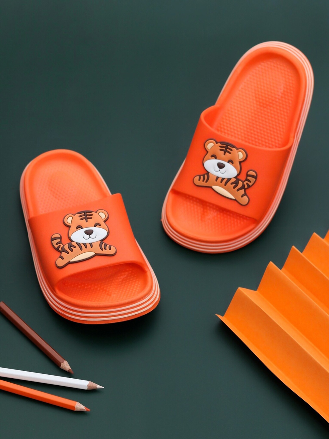 

Yellow Bee Kids Orange Rubber Sliders