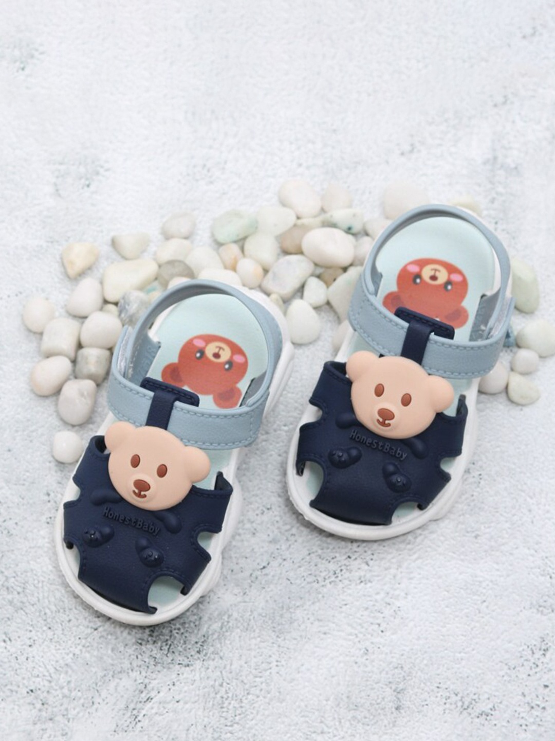 

Yellow Bee Boys Navy Blue & Brown Comfort Sandals