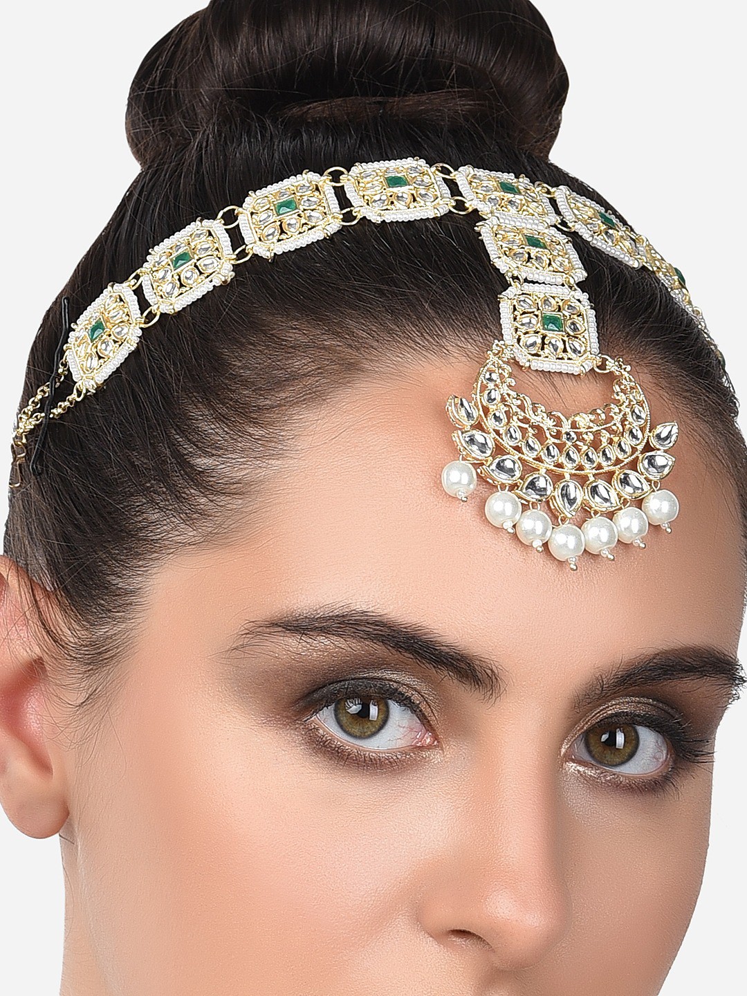 

Zaveri Pearls Gold-Plated Green & White Kundan & Pearl Beaded Matha Patti