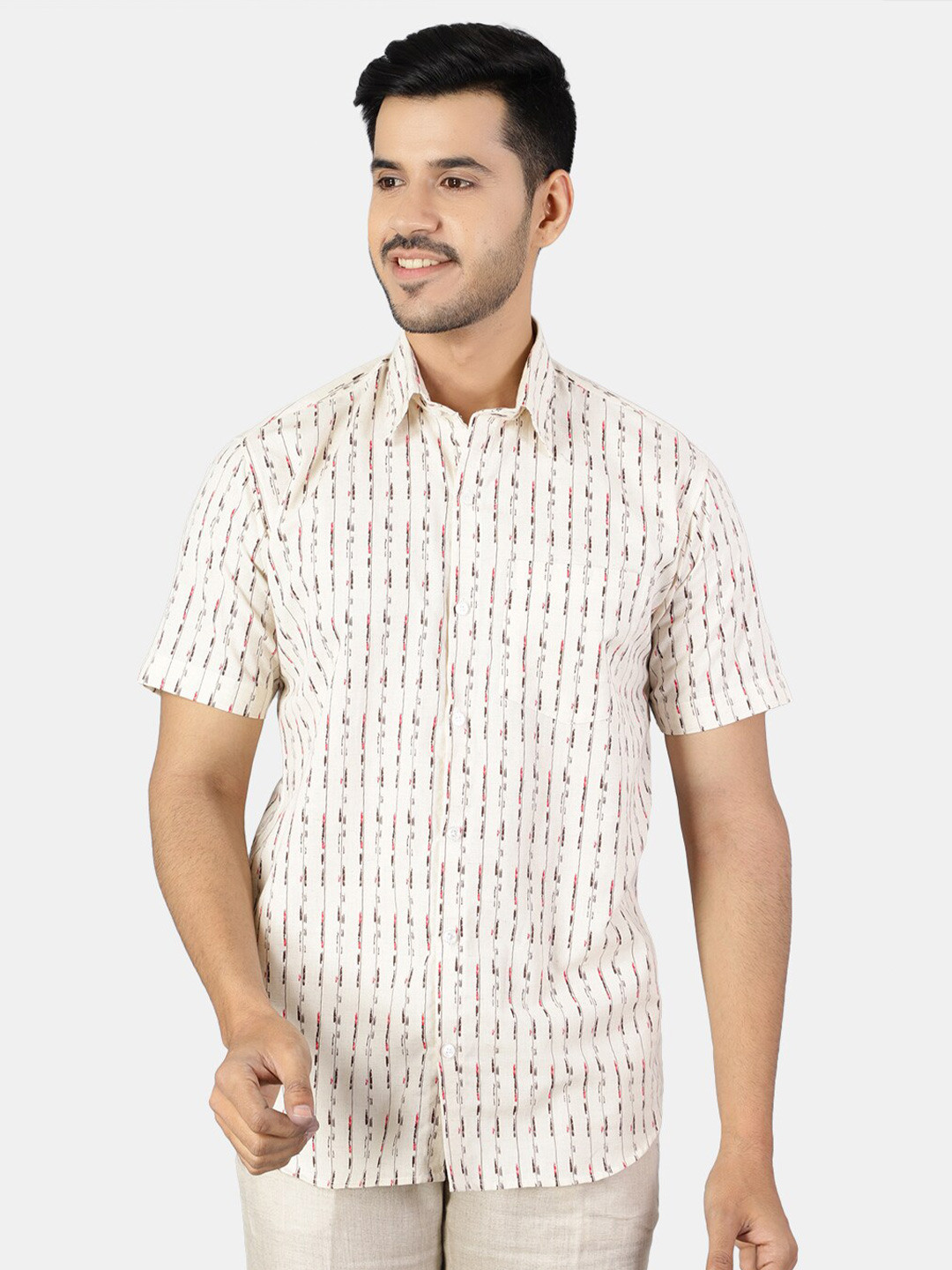 

Wintage Men White Classic Printed Casual Shirt
