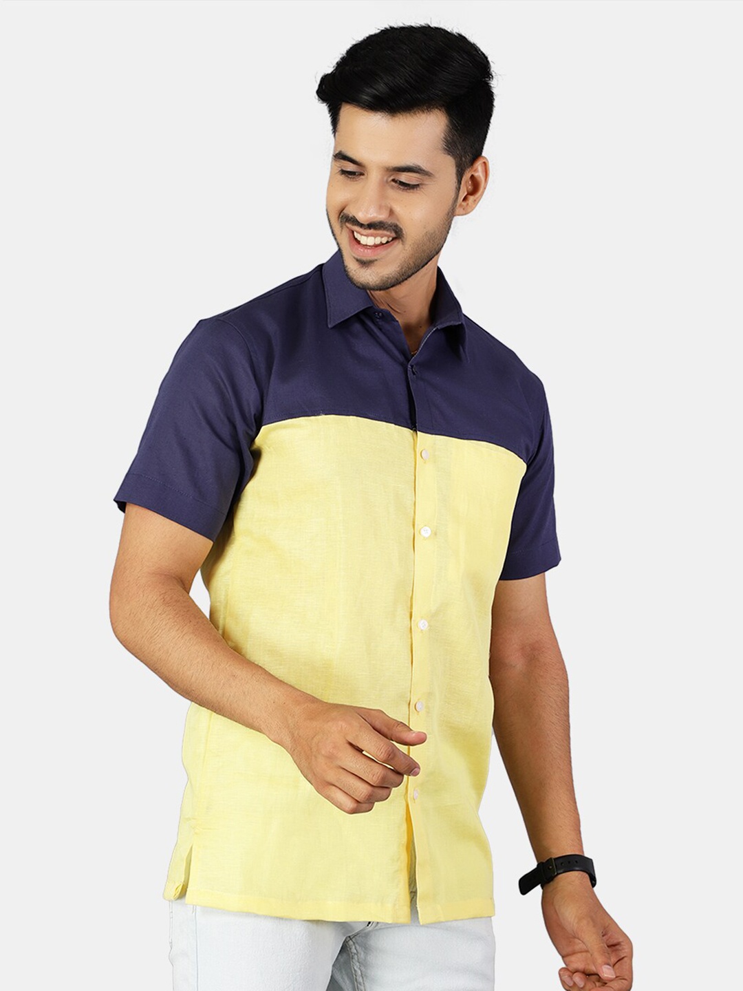 

Wintage Men Yellow Classic Regular Fit Cotton Casual Shirt