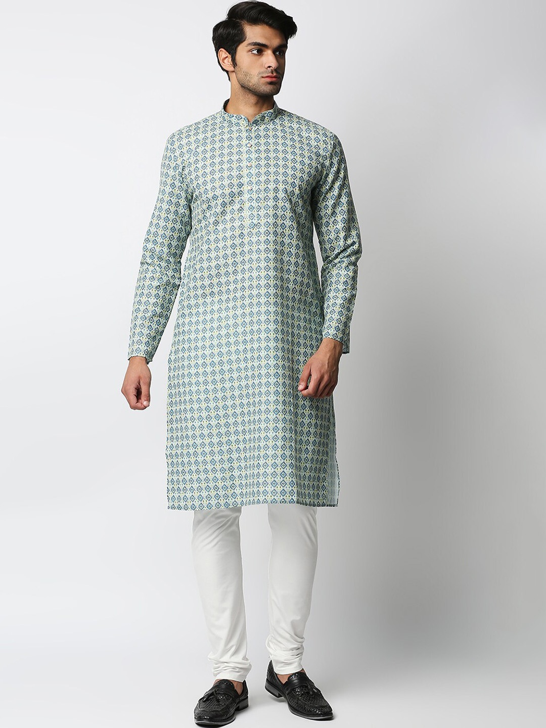 

MEWAR Men Green & White Geometric Kurta