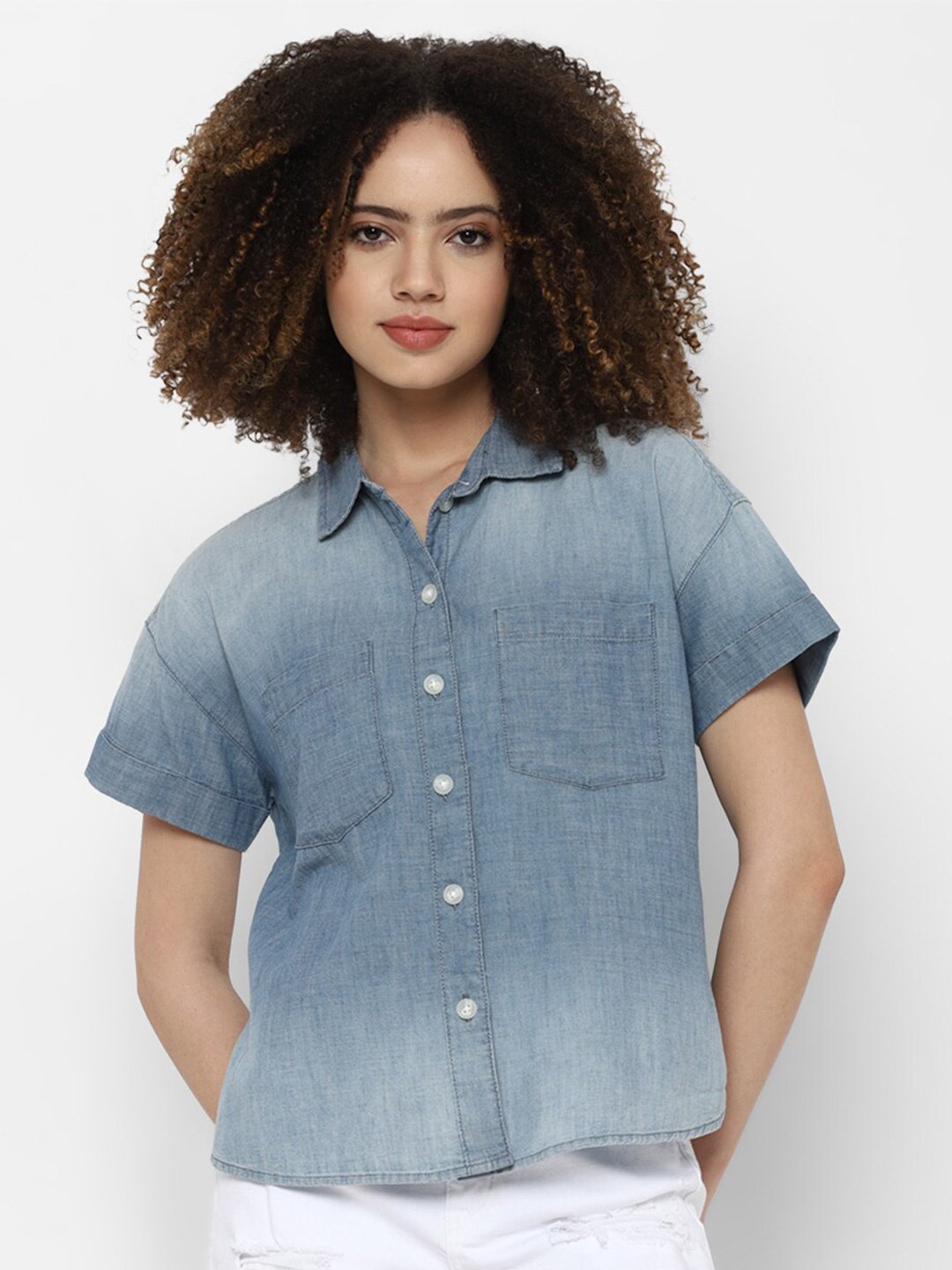 

AMERICAN EAGLE OUTFITTERS Women Blue Faded Casual Shirt