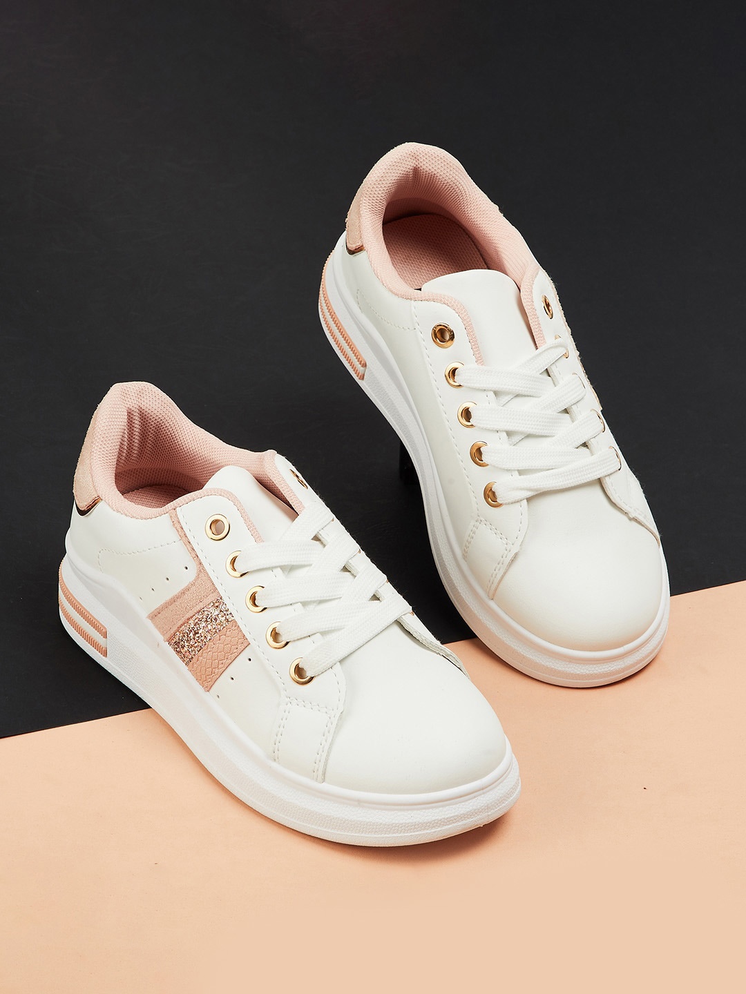 

Fame Forever by Lifestyle Girls Pink Colourblocked Sneakers