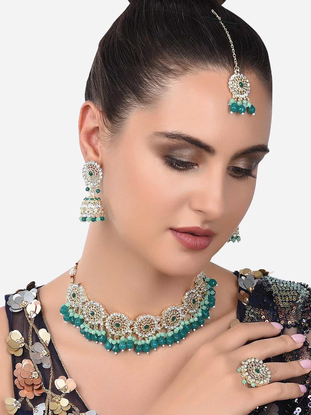 

Zaveri Pearls Gold-Plated Green Stone Studded Jewellery Set