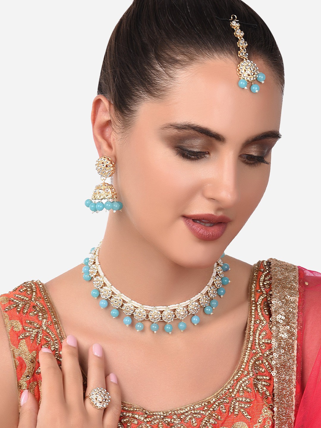 

Zaveri Pearls Gold-Plated Turquoise Blue Kundan Studded & Beaded Jewellery Set