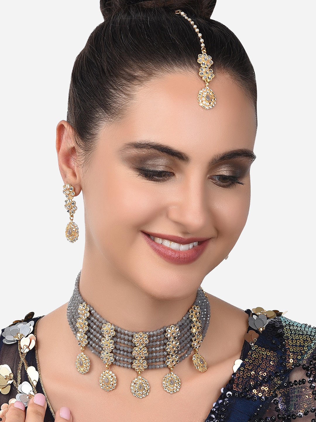 

Zaveri Pearls Gold-Plated Grey Beaded Kundan Studded Jewellery Set