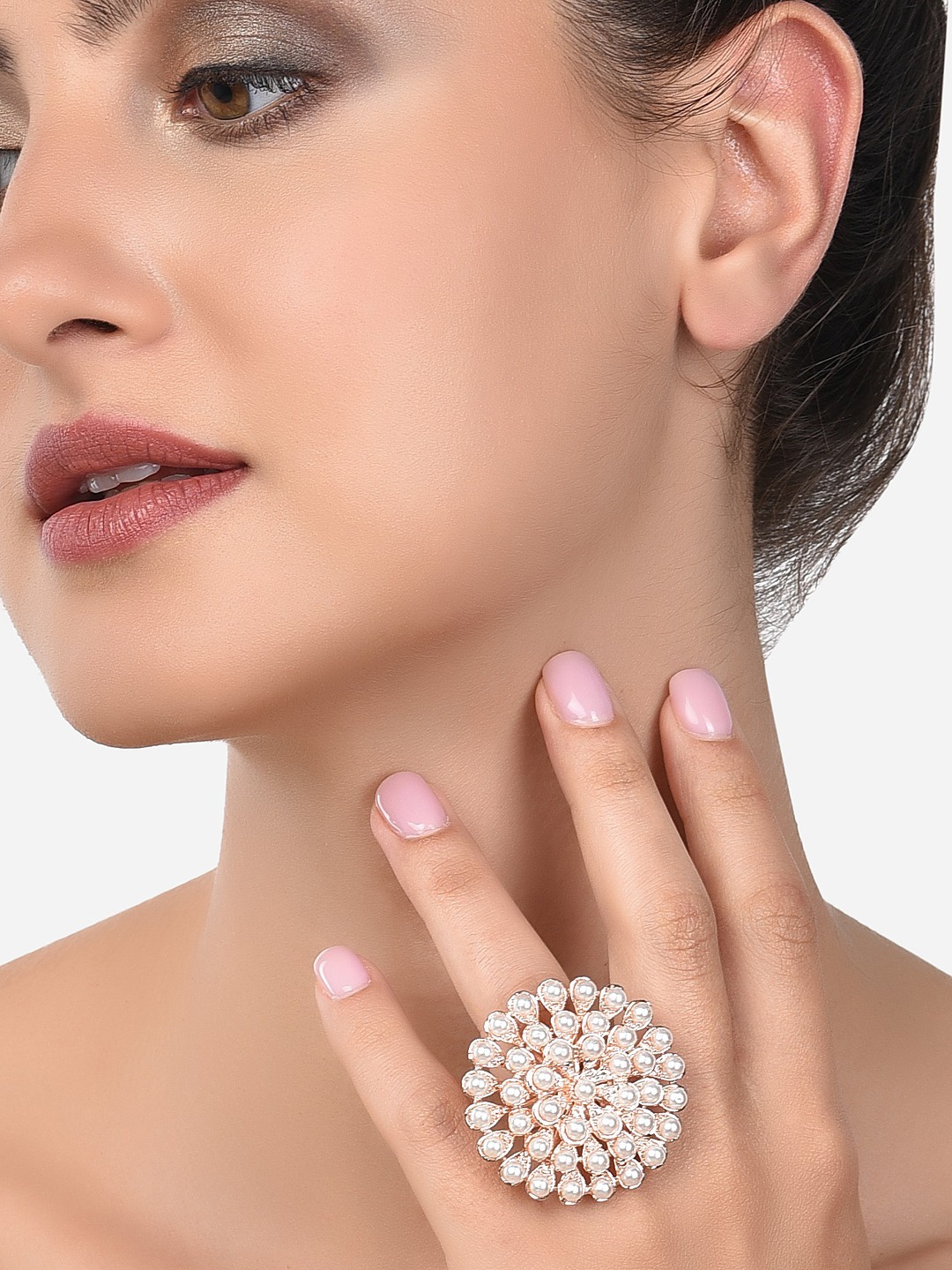 

Zaveri Pearls Rose Gold-Plated & Pearls Studded Flower Shape Ring