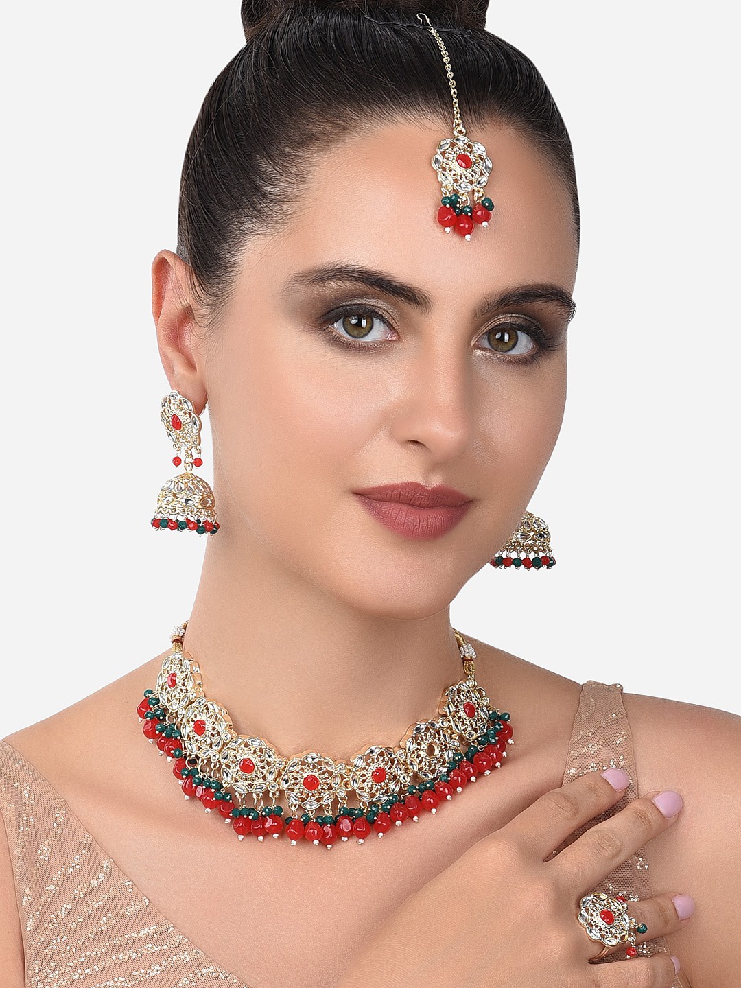 

Zaveri Pearls Women Gold-Plated Red Kundan Studded Pearl Beaded Jewelry Set