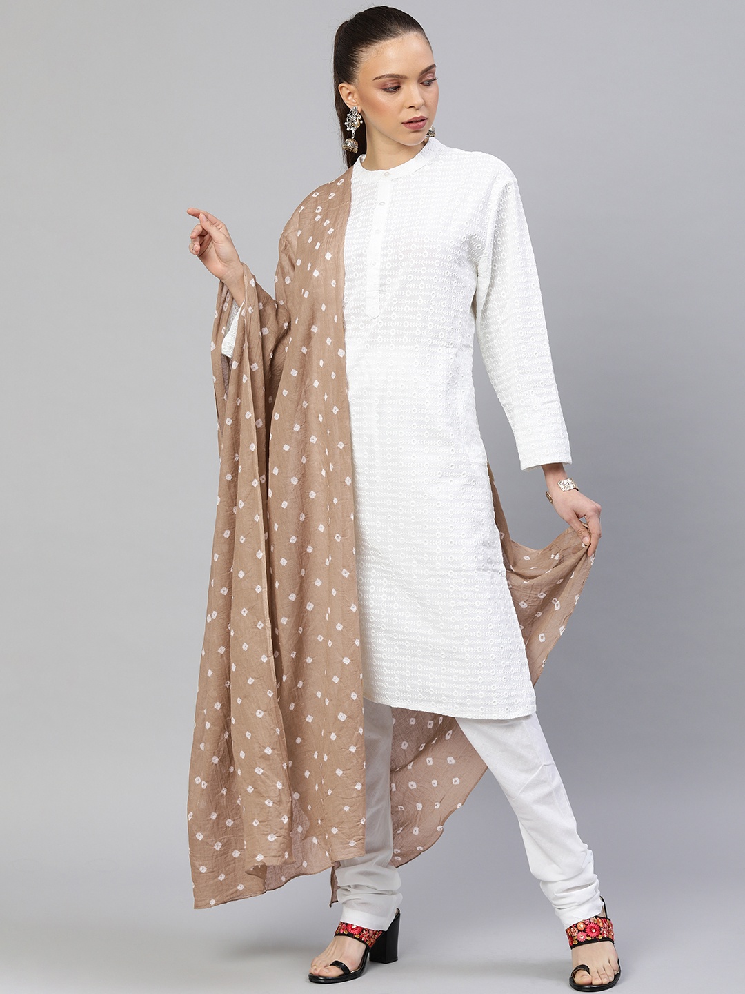 

Rani Saahiba Beige & White Printed Pure Cotton Bandhani Dupatta
