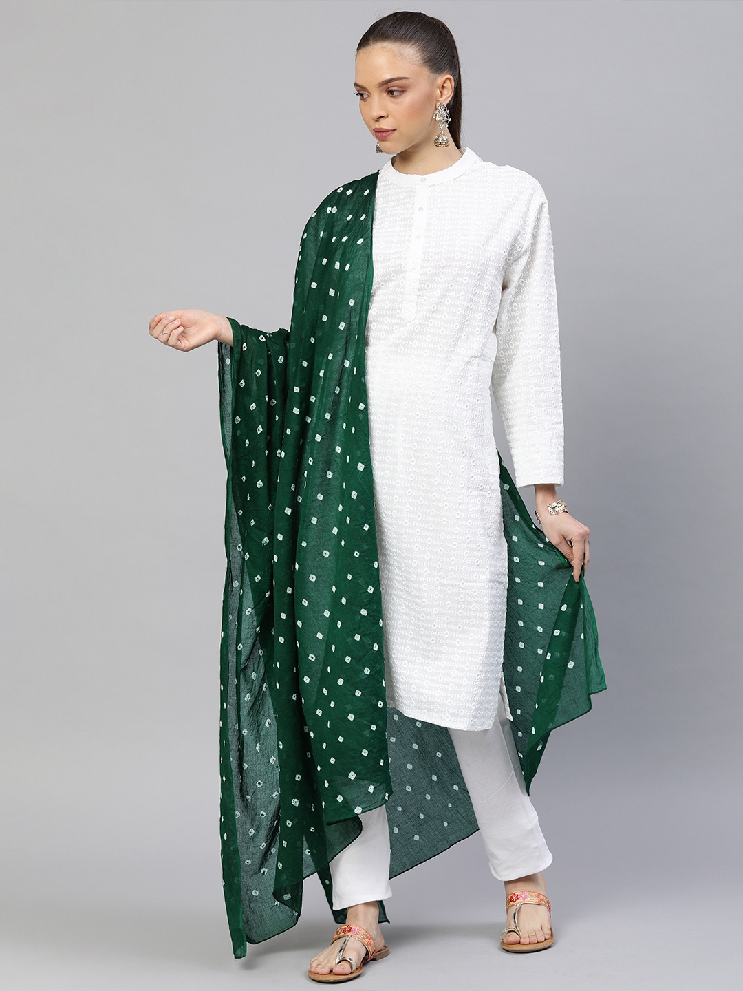 

Rani Saahiba Green & White Printed Pure Cotton Bandhani Dupatta