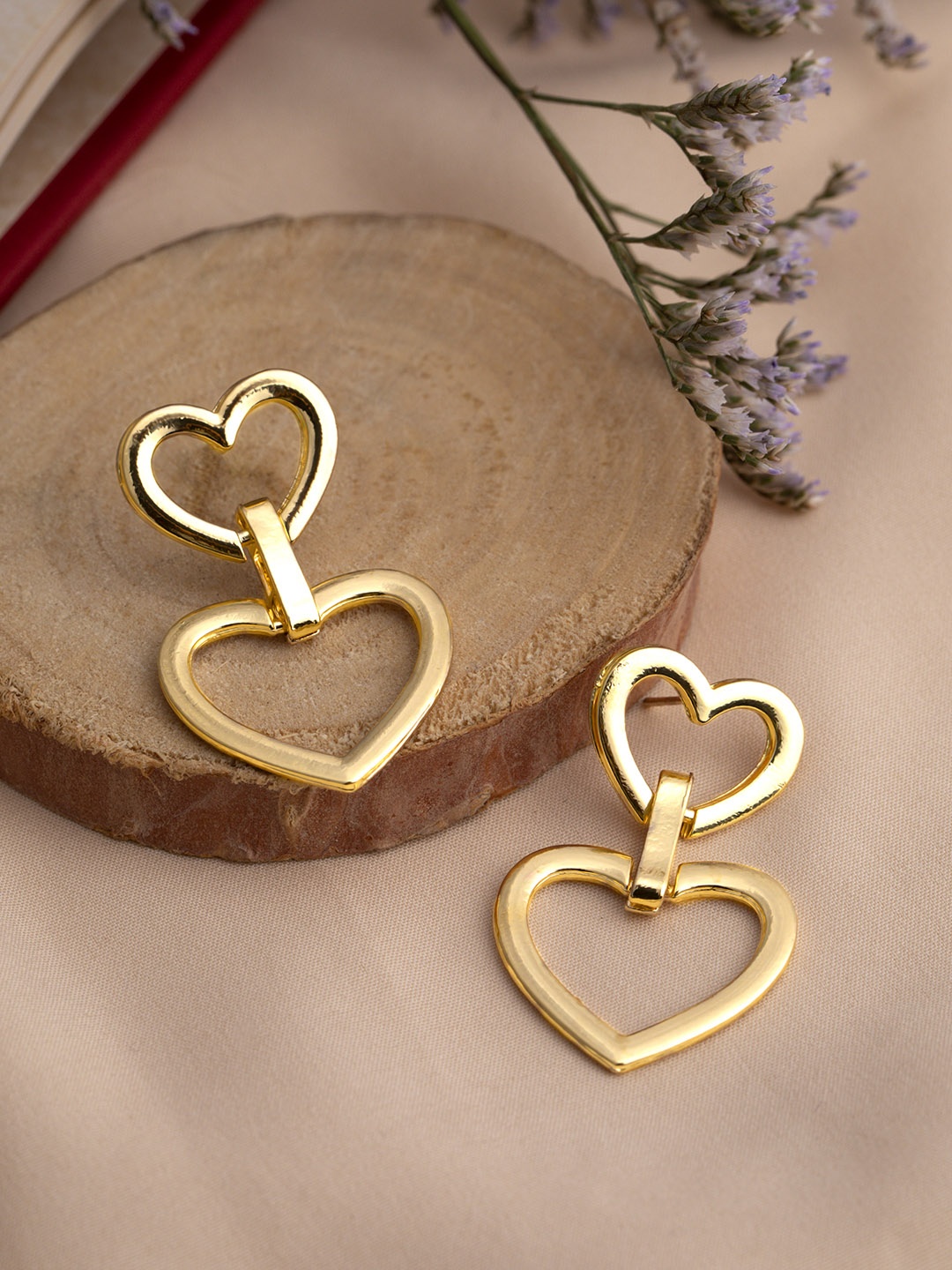 

Rubans Voguish Gold-Toned Heart Shaped Drop Earrings