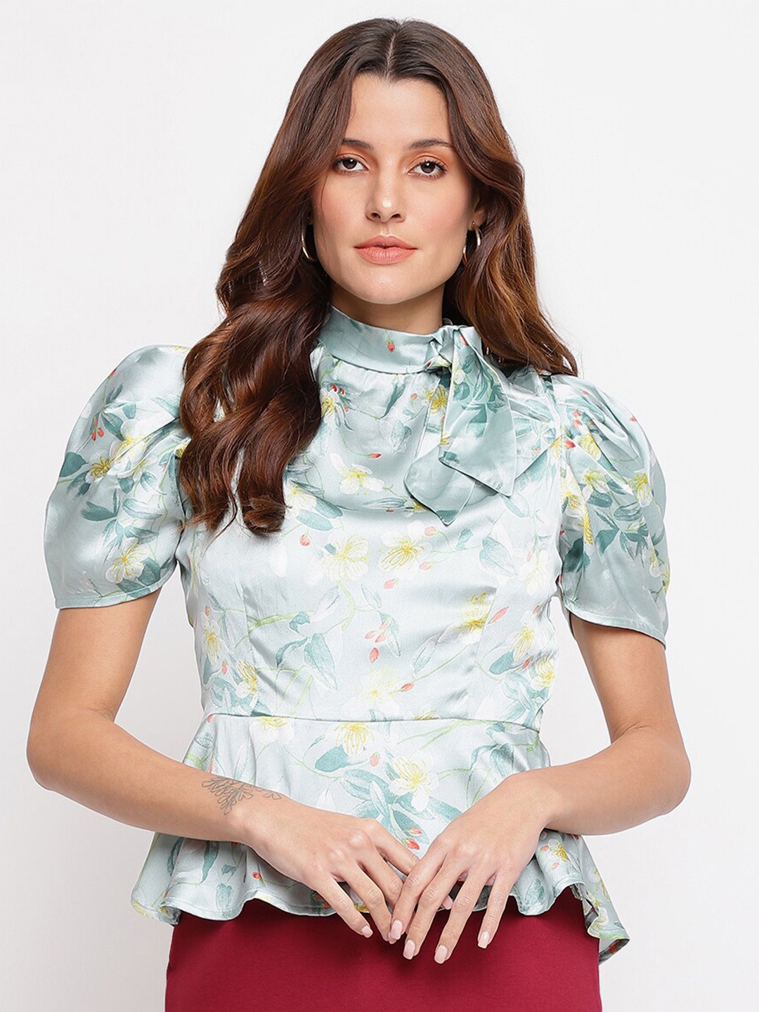 

Latin Quarters Women Green Floral Print Tie-Up Neck Peplum Top