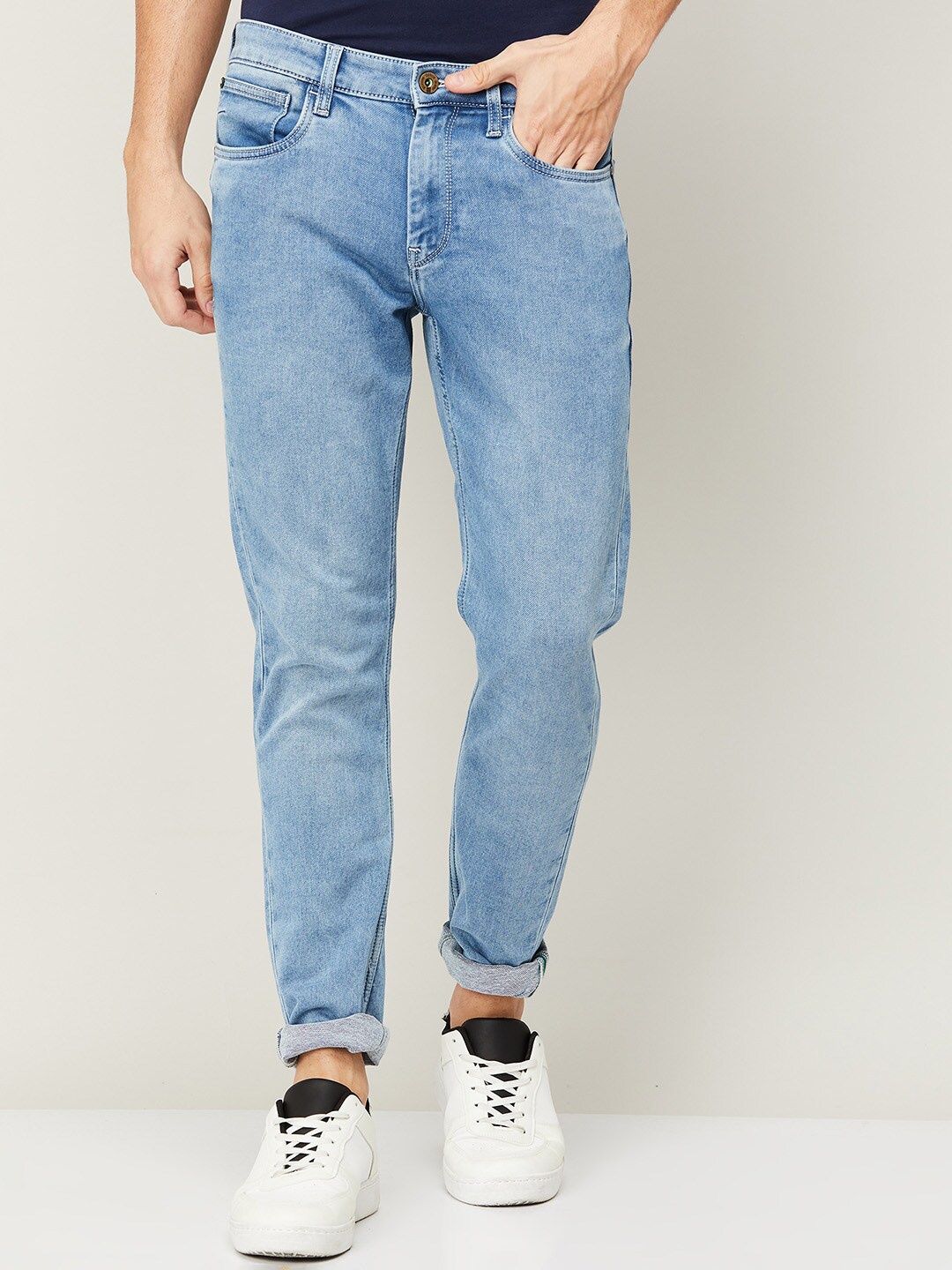 

Bossini Men Blue Heavy Fade Stretchable Jeans