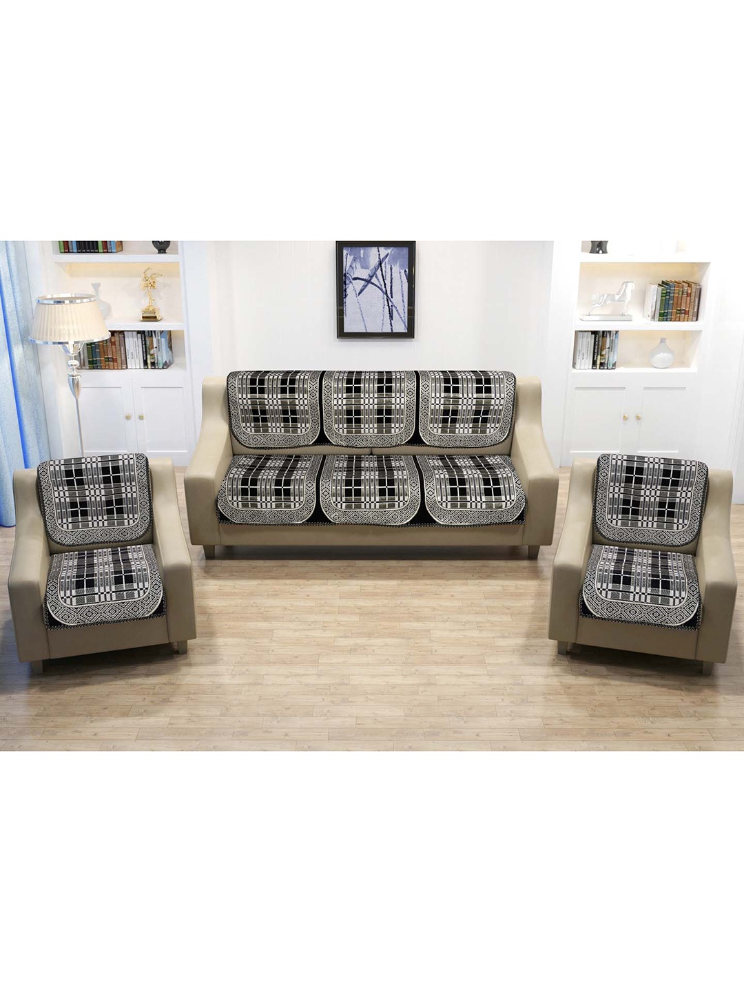 

Slushy Mushy Black & White Set Of 10 Printed Chennile 5-Seater Sofa Cover