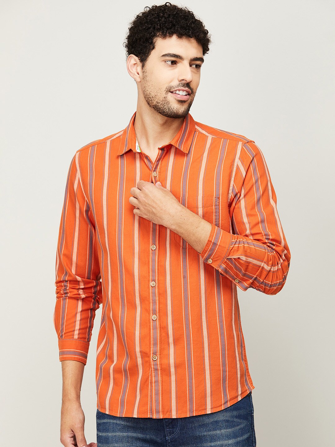 

Bossini Men Brown Striped Cotton Casual Shirt