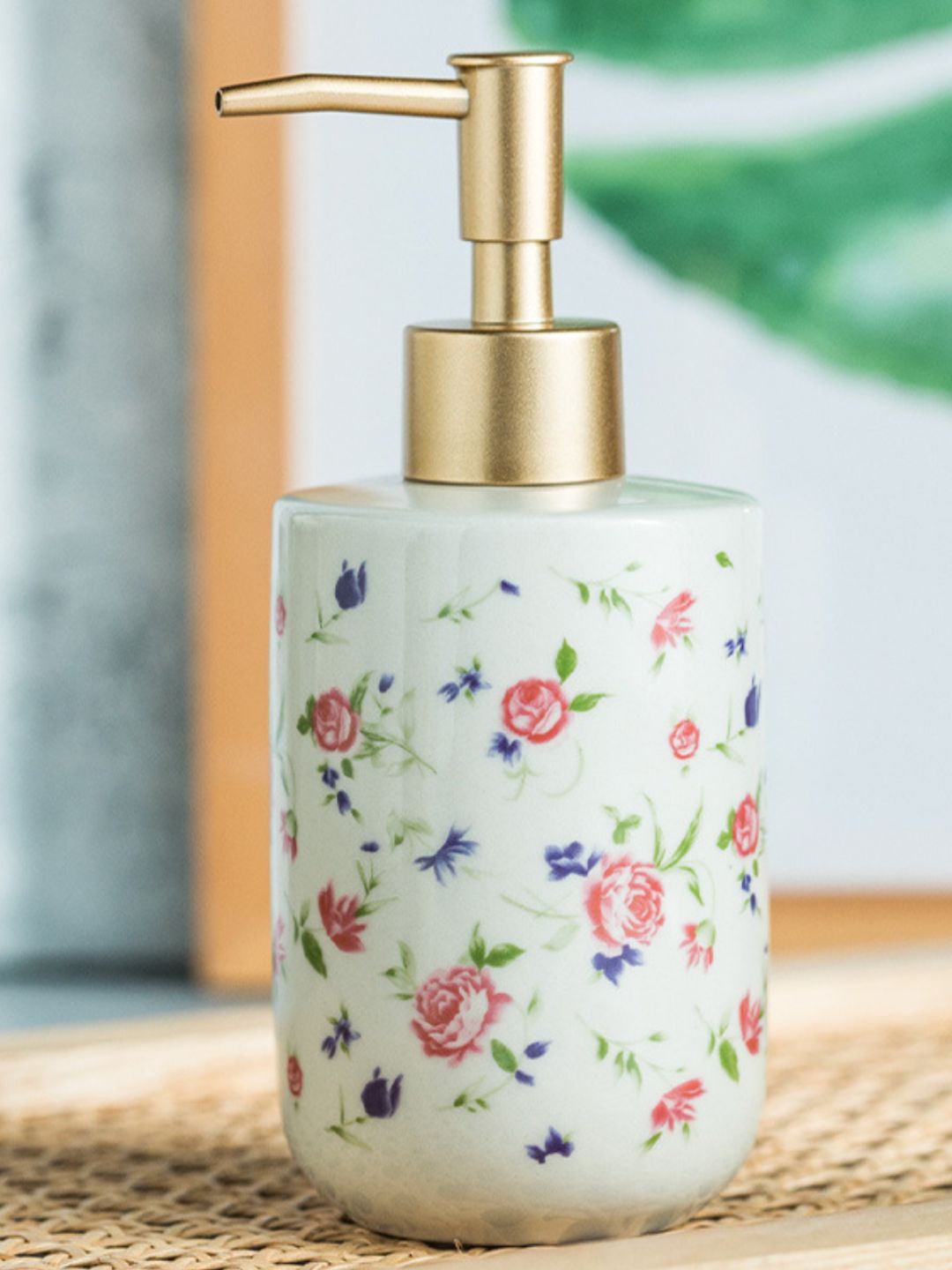 

Nestasia White & Gold Floral Printed Ceramic Soap Dispenser