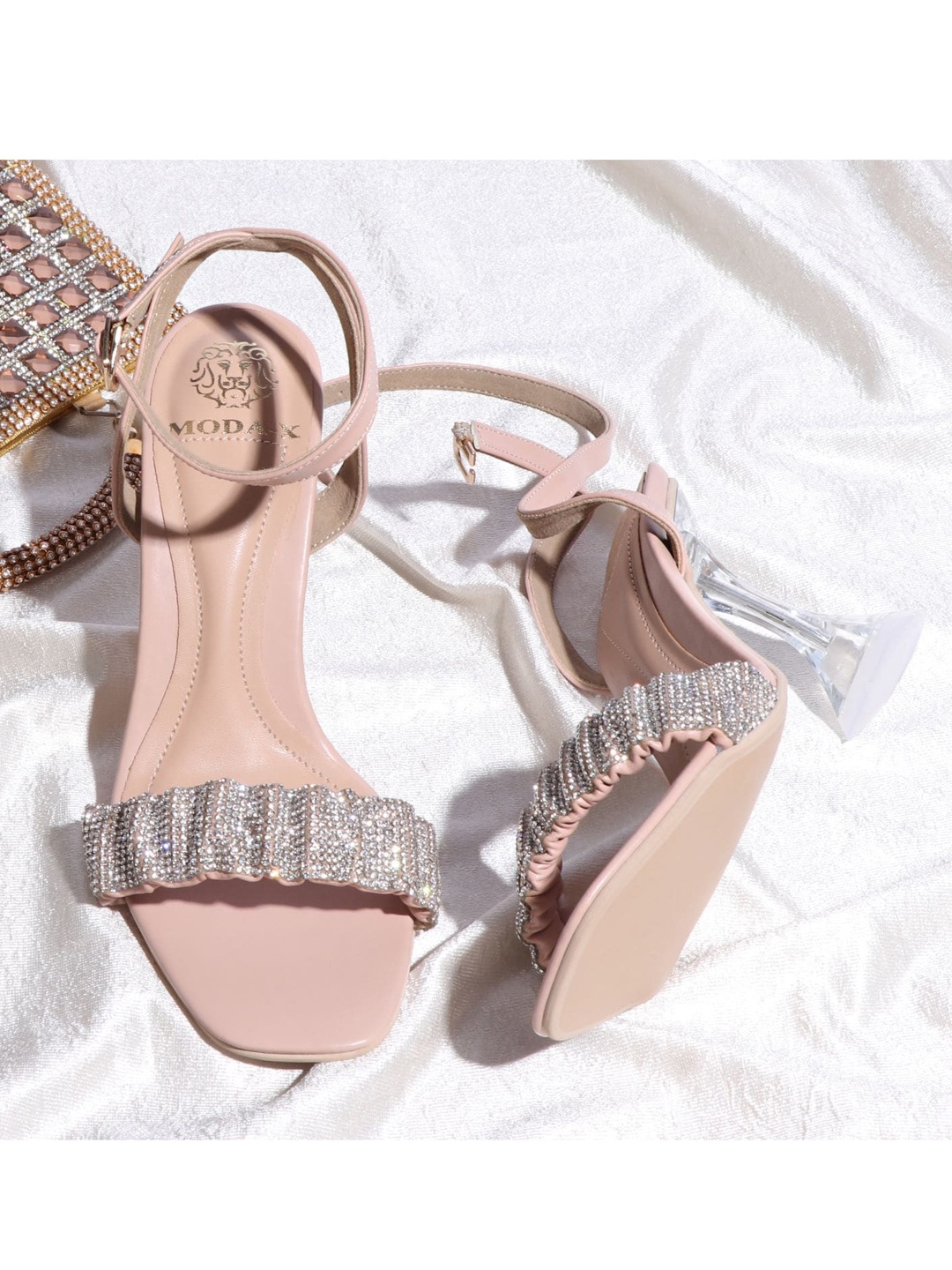 

MODA-X Nude-Coloured Embellished Platform Sandals