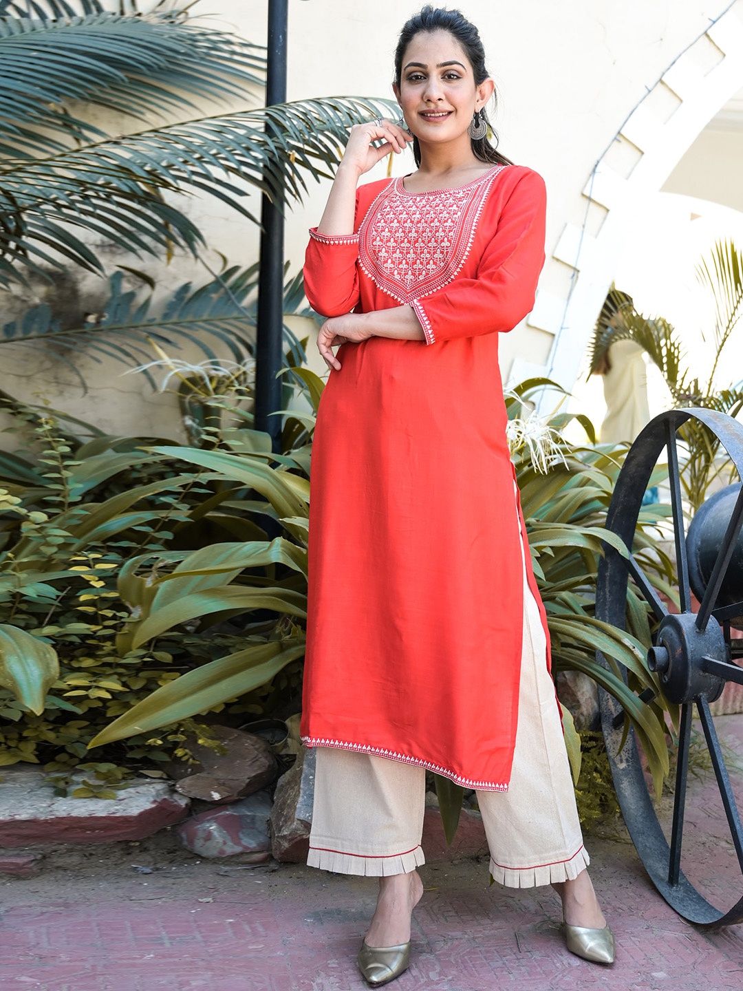 

DORIYA Women Red Yoke Design Kurta with Palazzos & With Dupatta