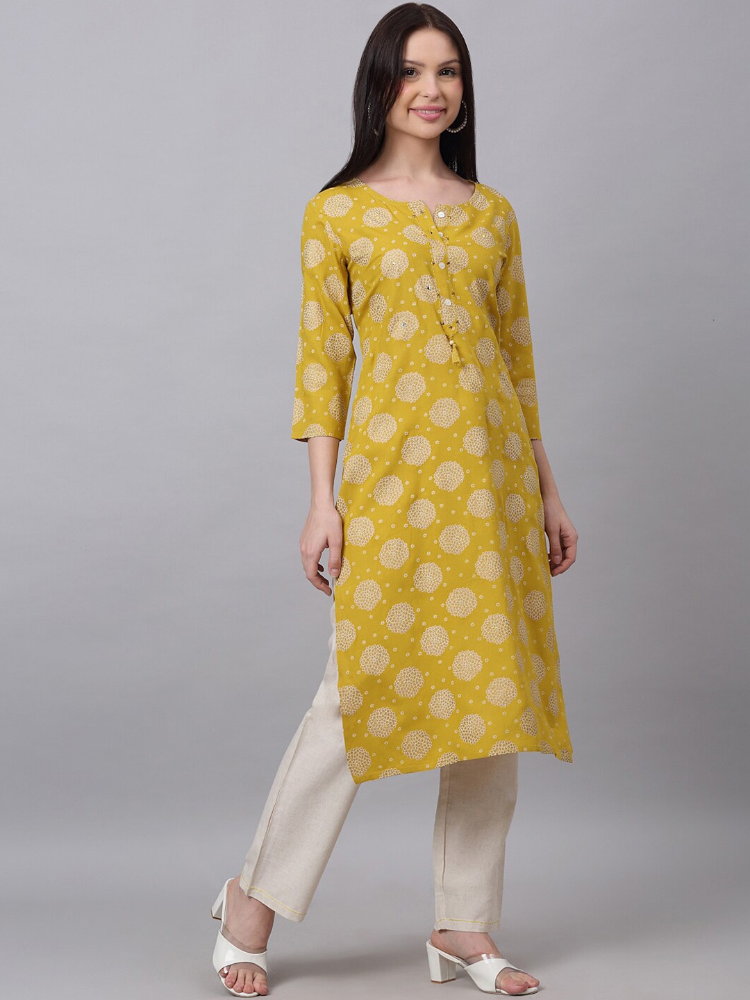 

DORIYA Women Yellow Ethnic Motifs Printed Kurti with Trousers