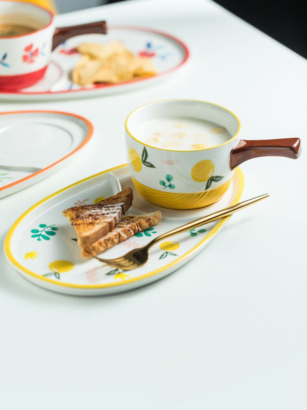 

Nestasia White & Yellow Porcelain Pot and Tray Set