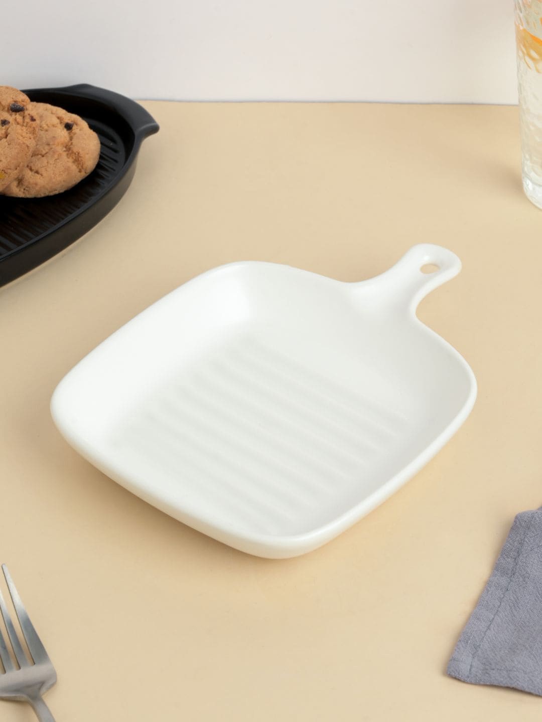 

Nestasia White Solid Baking Plate