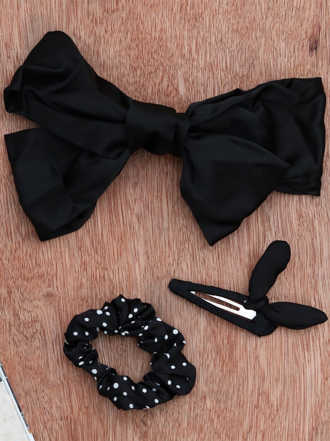 

Yellow Bee Girls Set of 3 Black Hair Accessory Set