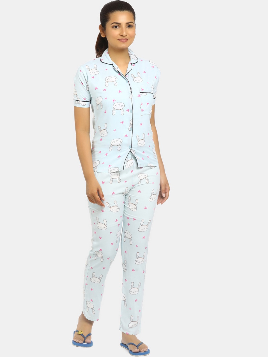 

V-Mart Women Off White & Blue Printed Night suit