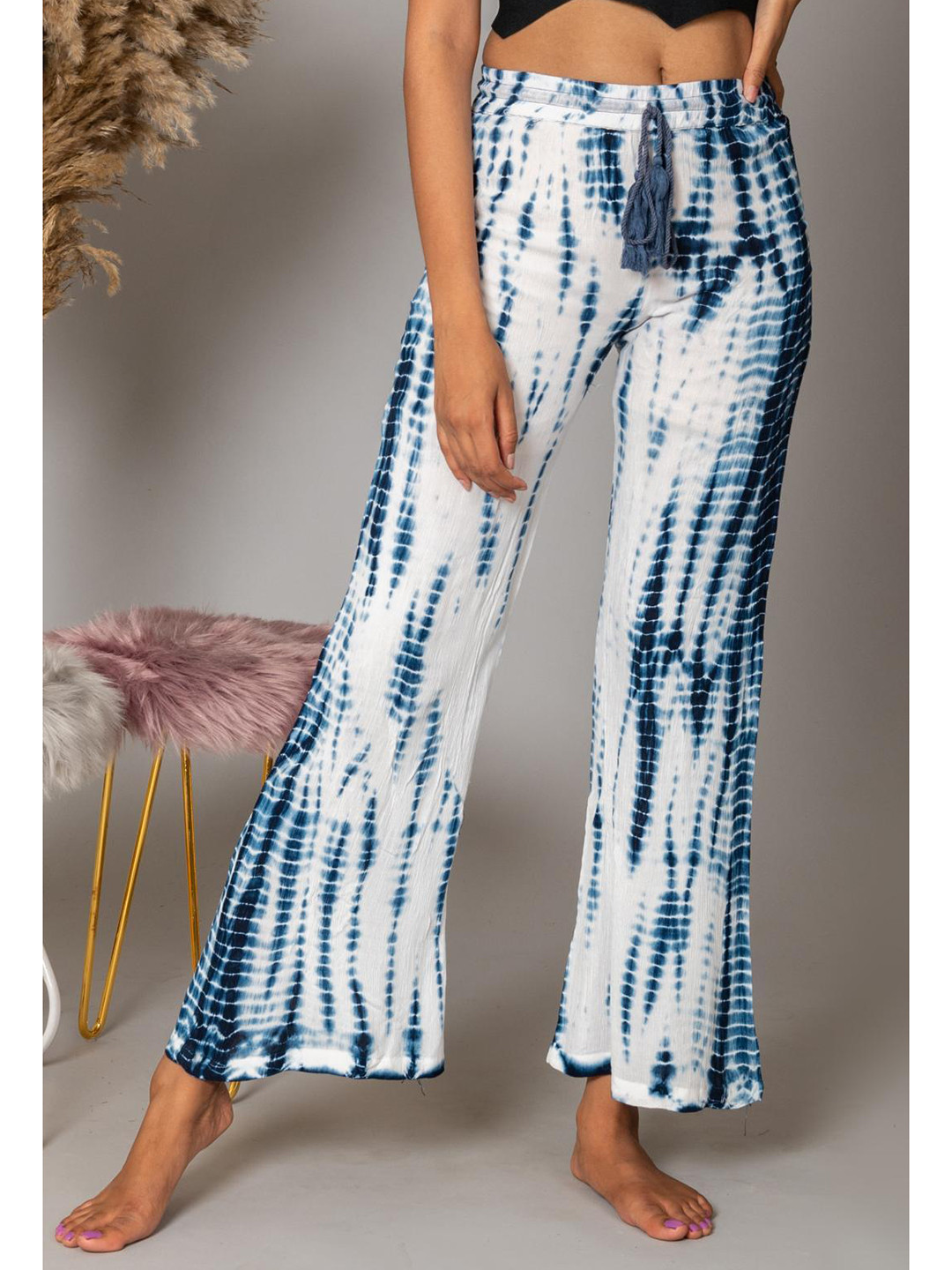 

WESTIFIED Women Blue & White Printed Flared Knitted Palazzos