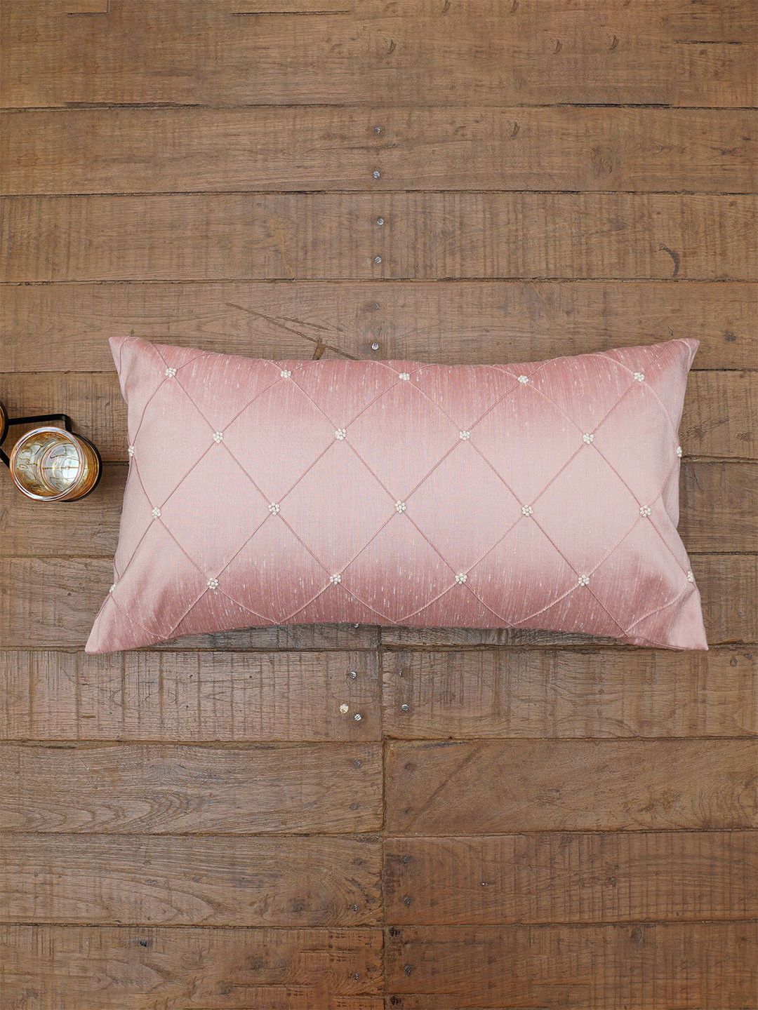

ZEBA Champagne Checked Rectangle Cushion Covers