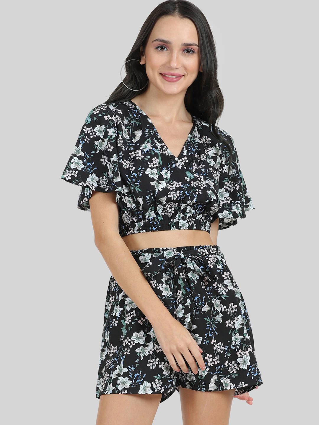 

PRETTY LOVING THING Women Black & White Floral Print Top & Shorts Set