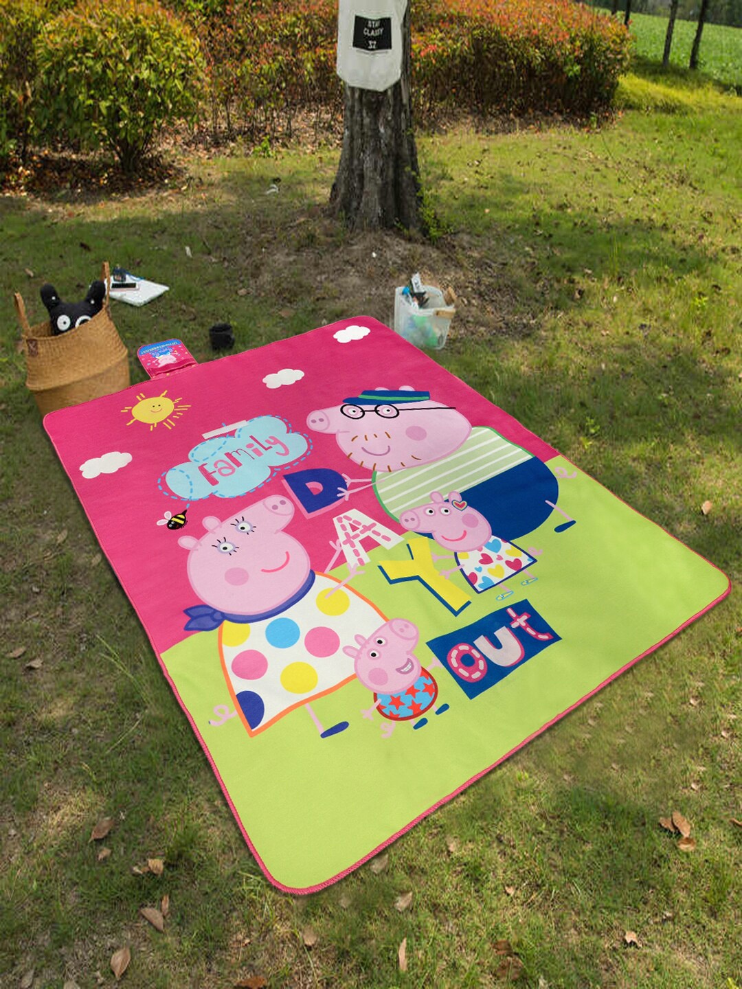 

Saral Home Pink Peppa Pig Printed Microfiber Picnic Mat