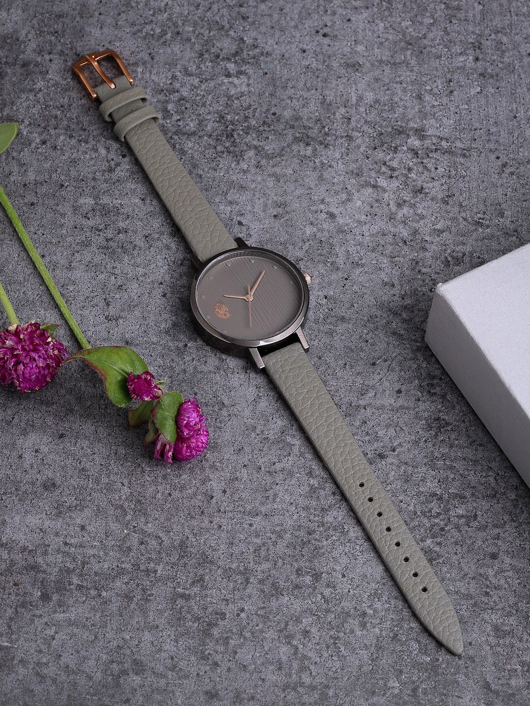 

STUDIO ETHENO Women Grey Dial & Grey Stainless Steel Straps Analogue Watch