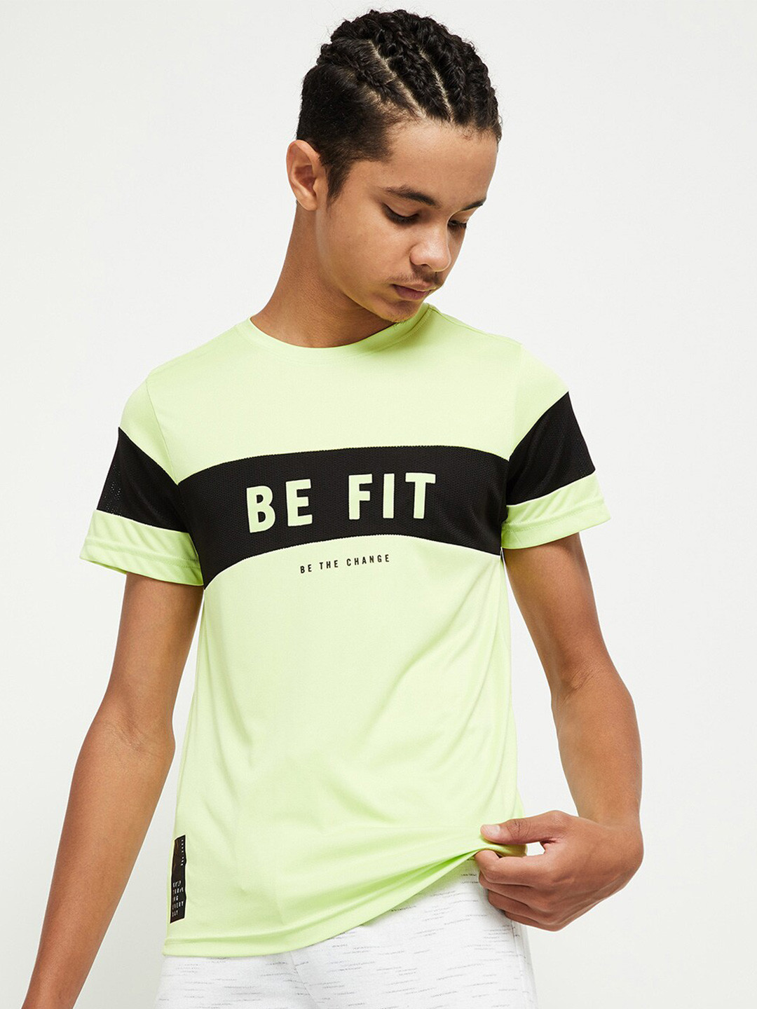 

max Boys Green Typography Printed Pure Cotton T-shirt